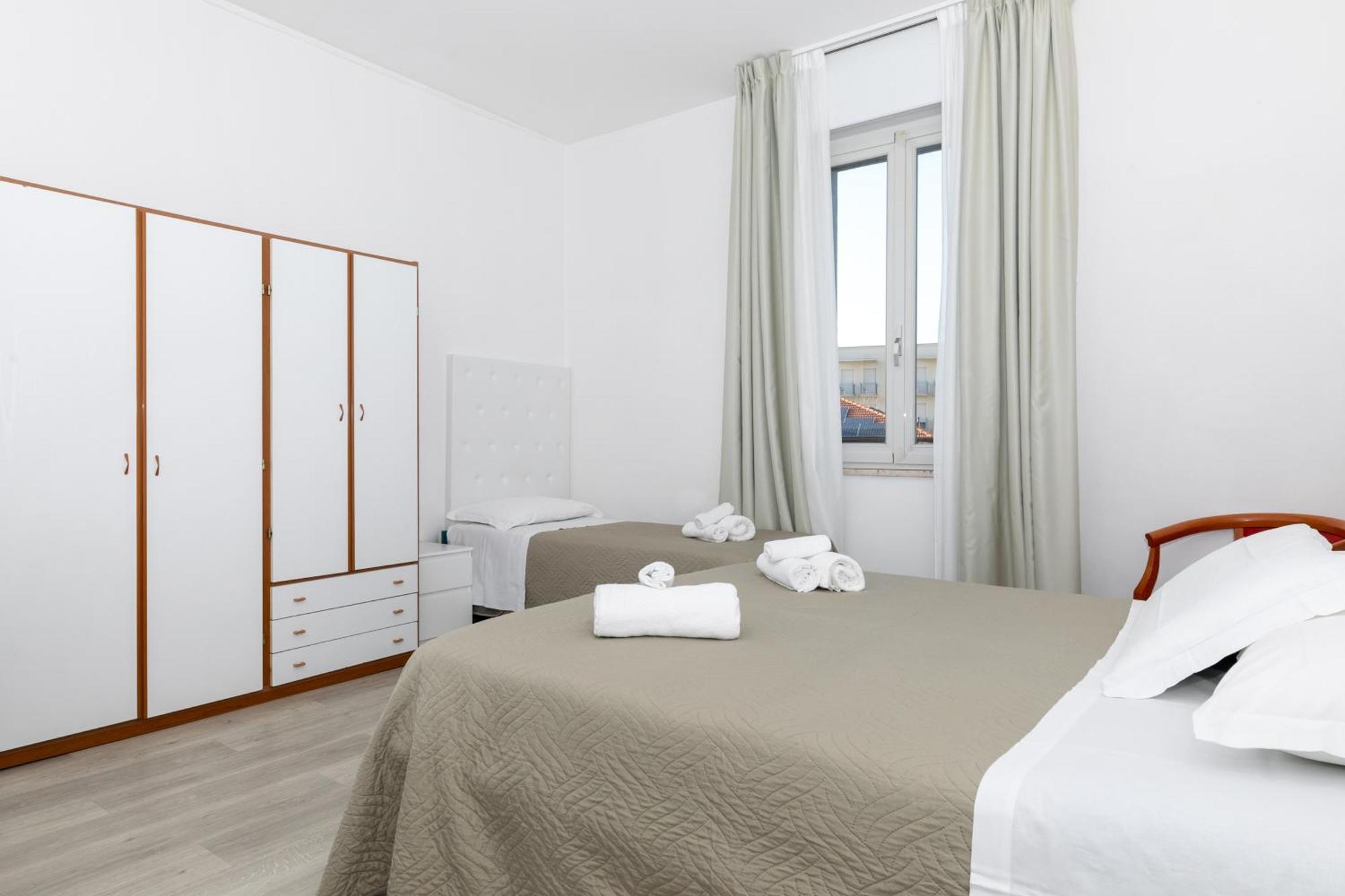 Hotel La Perla リミニ エクステリア 写真